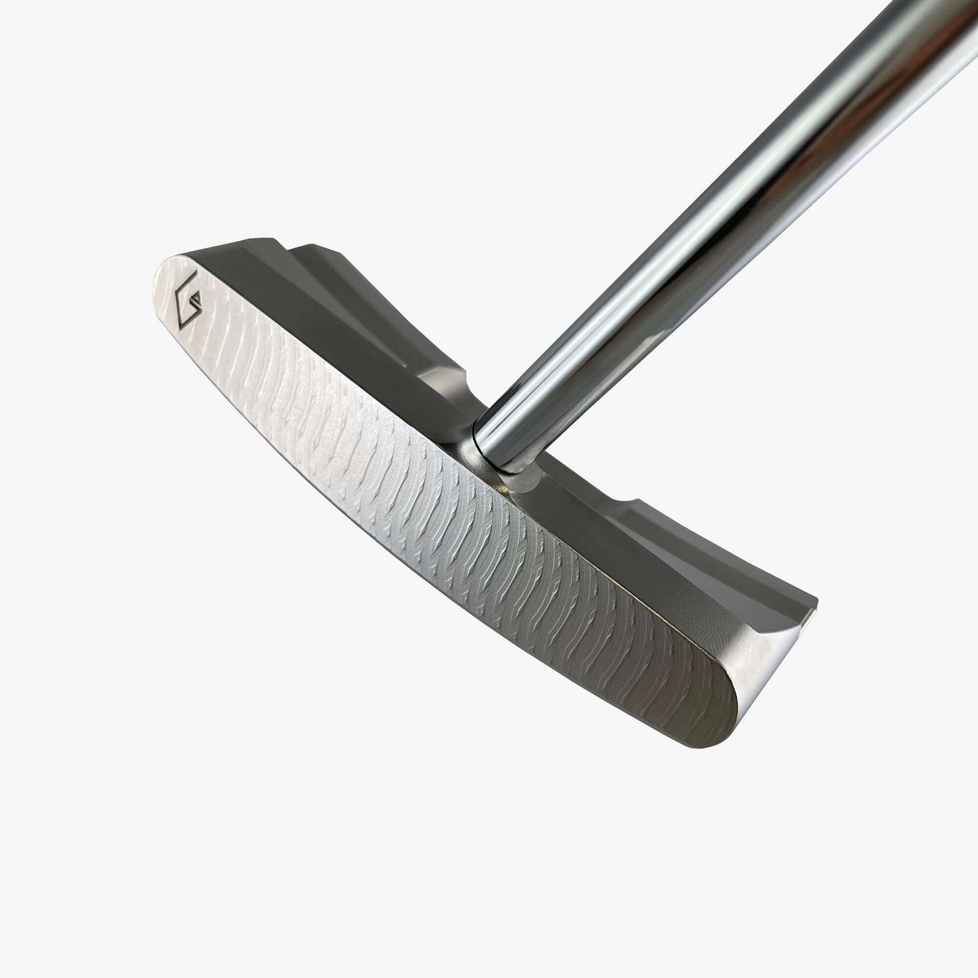 【完成品】Tristan（トリスタン） シャフト: センター, シャフトサイズ: 32インチ, シャフト色: シルバー, ライ: 70（標準ライ）, グリップとサイズ: Black×White Logo, ヘッドカバー色: カーボンブラック