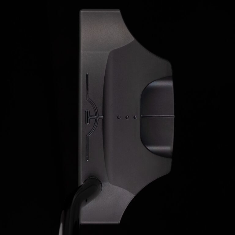 【完成品】Graal Titanium｜Dark Edition（グラールチタン・ダークエディション） デキステリティ: 右利き, シャフトサイズ: 32インチ, シャフト色: ブラック, ライ: 70（標準ライ）, グリップとサイズ: Leather Grip, ヘッドカバー色: カーボンブラック