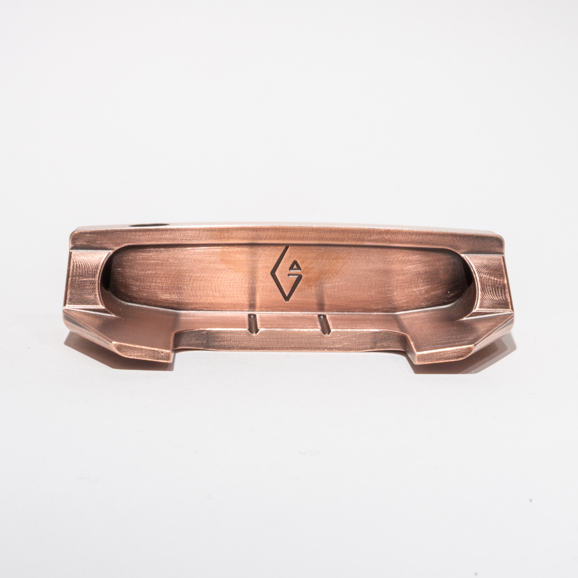 【完成品】Perceval｜Vintage Copper（パーシヴァル・ヴィンテージカッパー） ヴィンテージ加工: 無加工, 利き手: 右利き用, ライ: 70°（標準ライ）, シャフト色: ブラック, シャフトサイズ: 32インチ, グリップとサイズ: White×Gold Logo, ヘッドカバー色: カーボンブラック