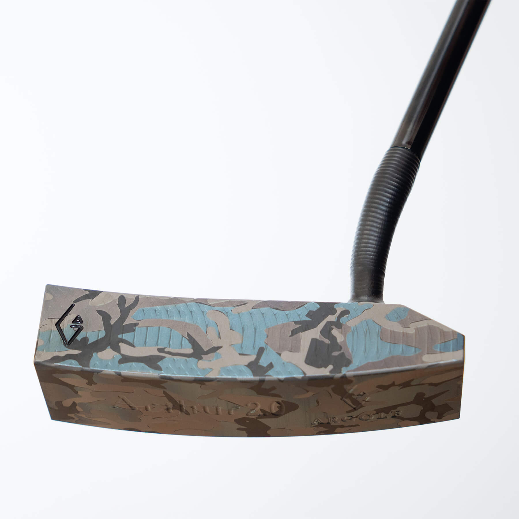 【完成品】Arthur 2.0｜Camouflage（アーサー 2.0・カモフラージュ） デキステリティ: 右手用, シャフトサイズ: 32インチ, シャフト色: シルバー, ライ: 70（標準ライ）, グリップとサイズ: Black×White Logo, ヘッドカバー色: カーボンブラック