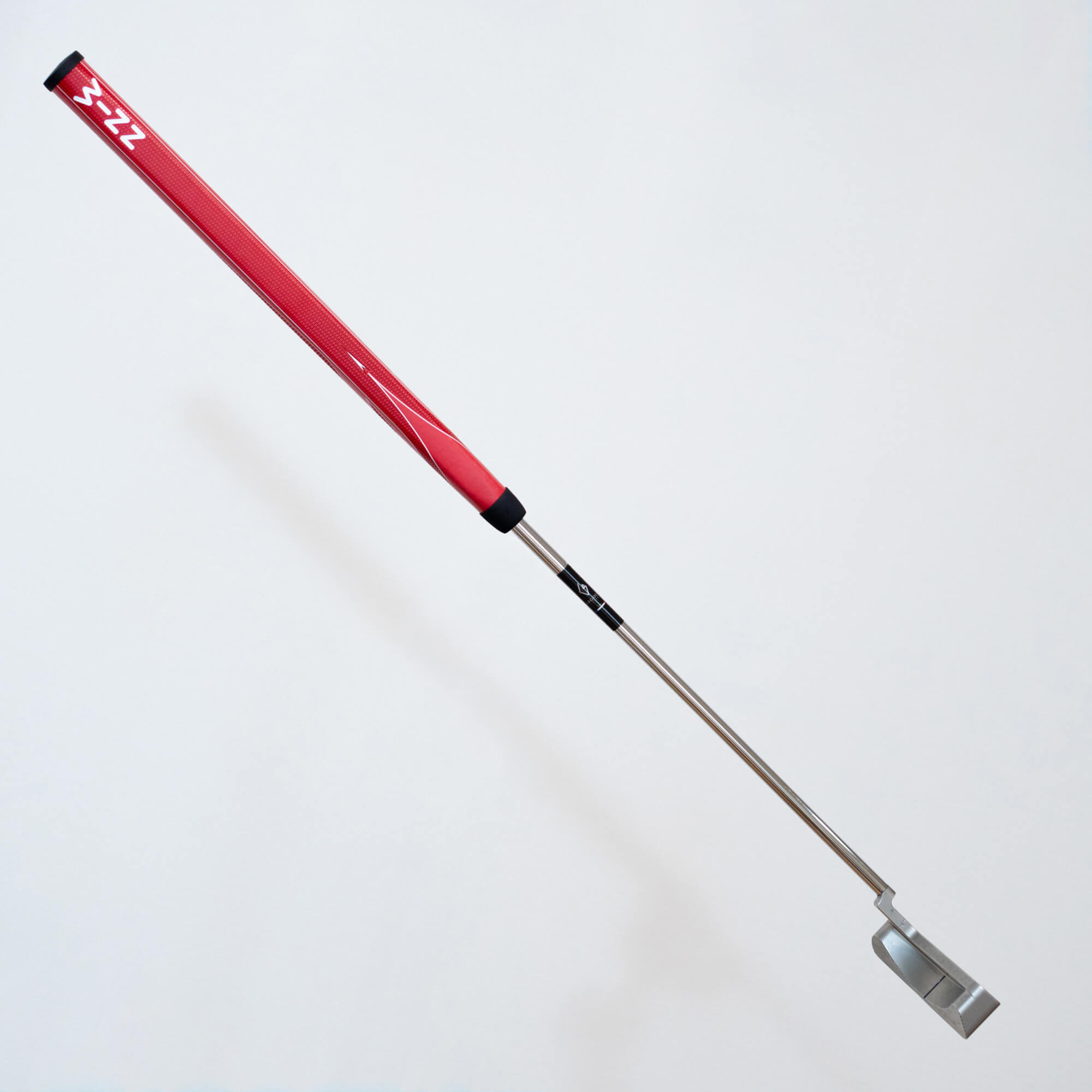 【Short Roll 30″ Series】Lancelot Plus（ランスロットプラス） デキステリティ: 右手用, シャフト: ヒール, シャフトサイズ: 30インチ, シャフト色: シルバー, ライ: 70（標準ライ）, グリップ: 15インチロンググリップ, ヘッドカバー色: カーボンブラック