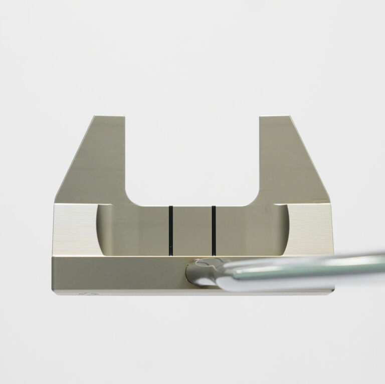 【完成品】Perceval Plus（パーシヴァル プラス） デキステリティ: 右手用, シャフト: ヒール, シャフトサイズ: 32インチ, ライ: 70（標準ライ）, グリップとサイズ: BlackxWhite Logo, ヘッドカバー色: カーボンブラック