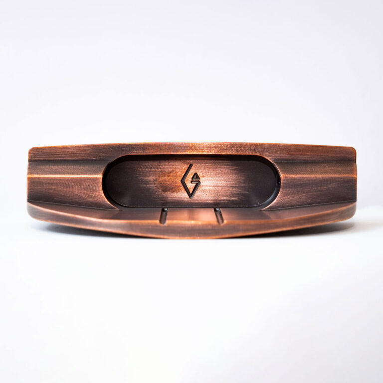 【完成品】Avalon｜Vintage Copper（アヴァロン・ヴィンテージカッパー） ヴィンテージ加工 : 無加工, デキステリティ: 右手用, シャフト: ヒール, シャフトサイズ: 32インチ, シャフト色: ブラック, ライ: 70（標準ライ）, グリップとサイズ: White×Gold Logo, ヘッドカバー色: カーボンブラック