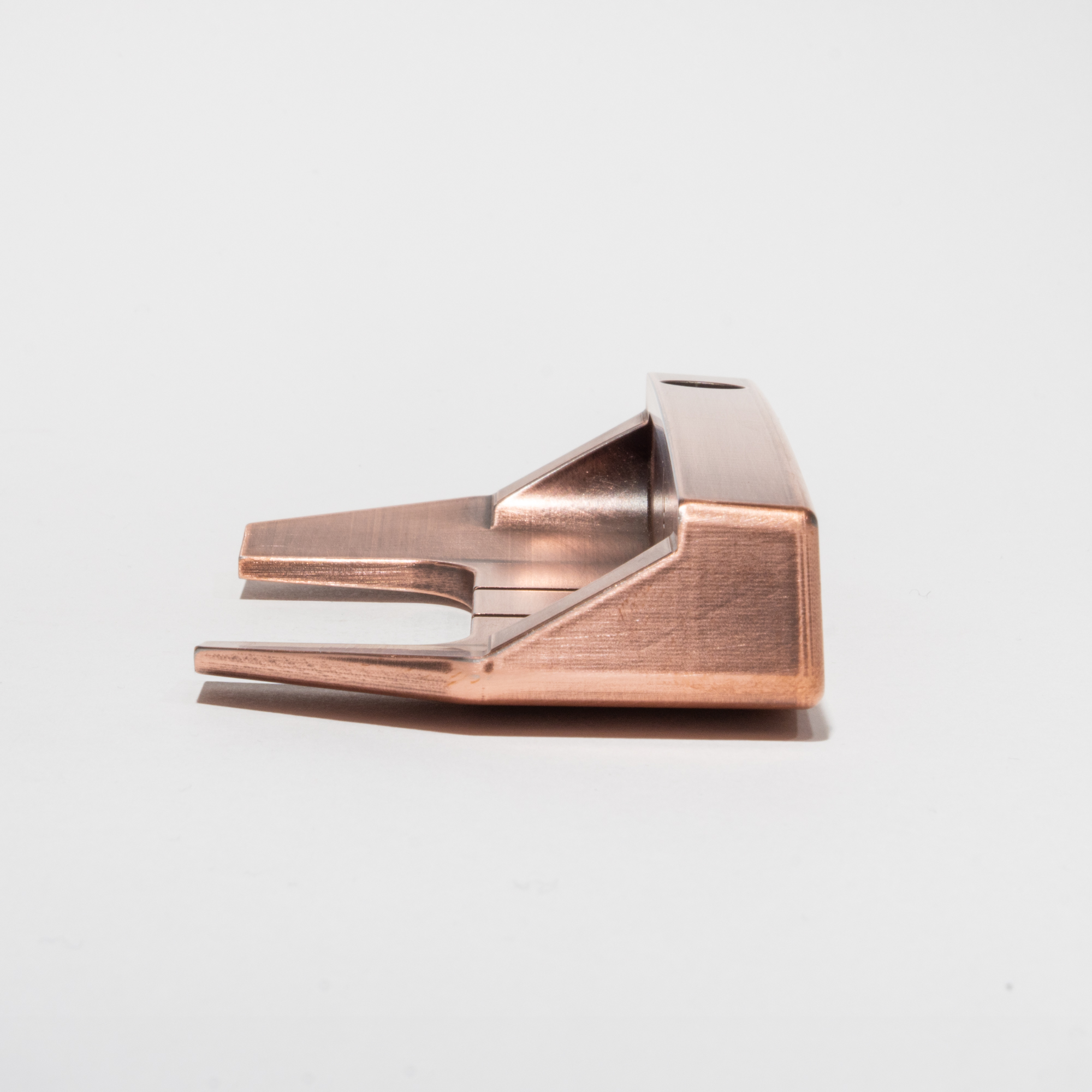 【完成品】Perceval｜Vintage Copper（パーシヴァル・ヴィンテージカッパー） ヴィンテージ加工: 無加工, 利き手: 右利き用, ライ: 70°（標準ライ）, シャフト色: ブラック, シャフトサイズ: 32インチ, グリップとサイズ: White×Gold Logo, ヘッドカバー色: カーボンブラック