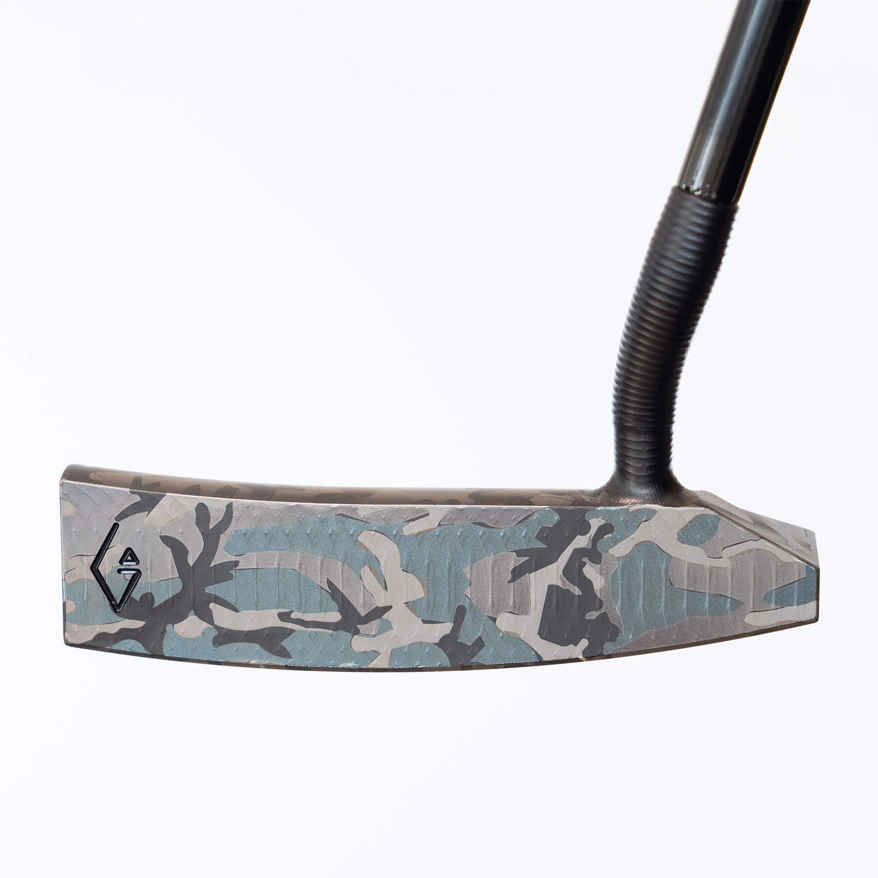 【完成品】Arthur 2.0｜Camouflage（アーサー 2.0・カモフラージュ） デキステリティ: 右手用, シャフトサイズ: 32インチ, シャフト色: シルバー, ライ: 70（標準ライ）, グリップとサイズ: Black×White Logo, ヘッドカバー色: カーボンブラック