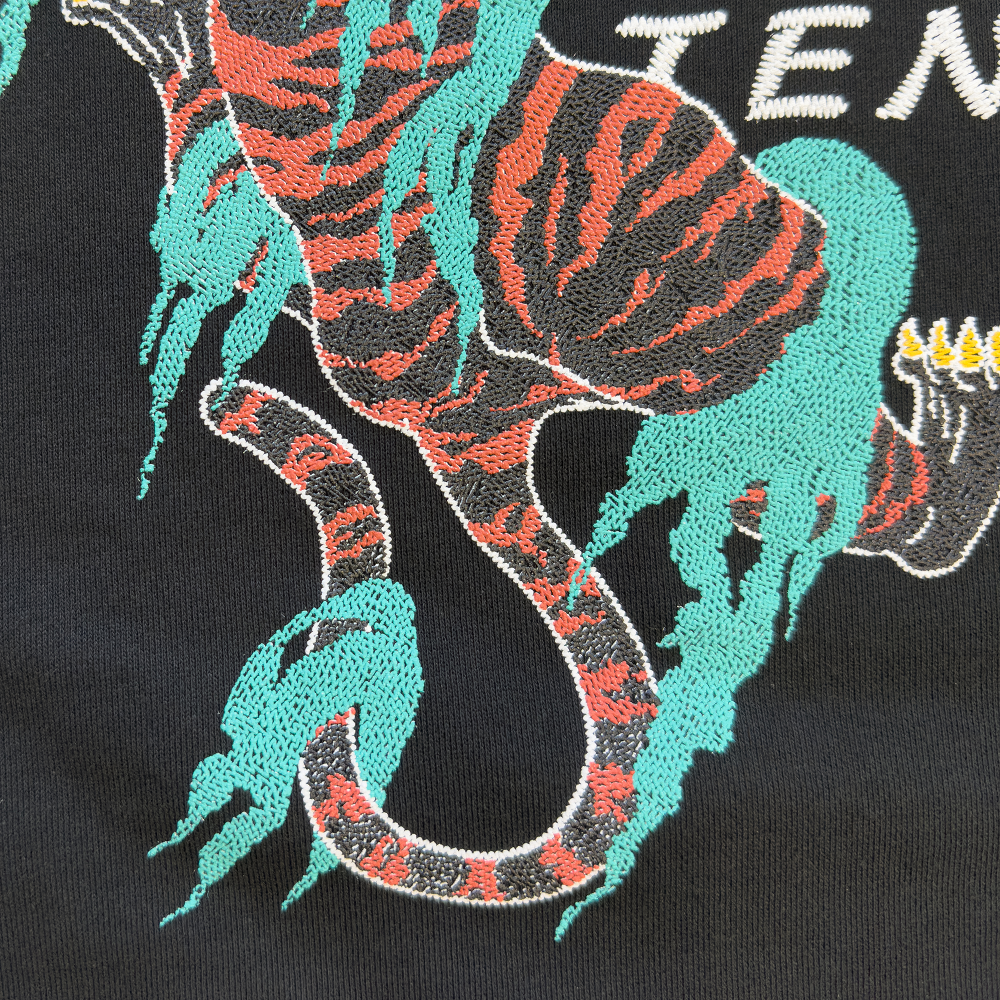 Burning Tiger Sweat L/M サイズ: L