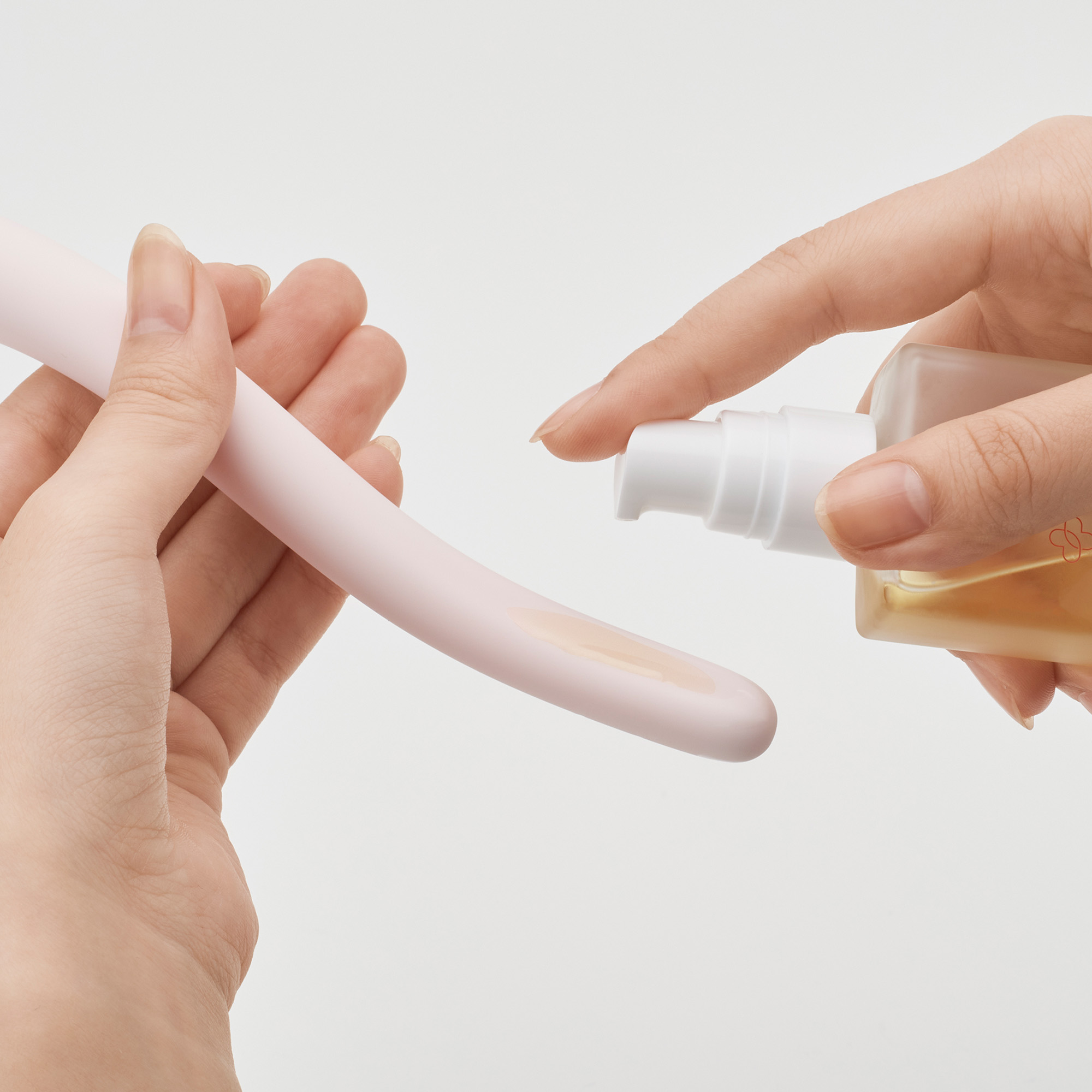 【オイルのみ定期購入】iroha Healthcare インナーマッサージスティック＆オイルセット(公式EC限定ノベルティポーチ付き)