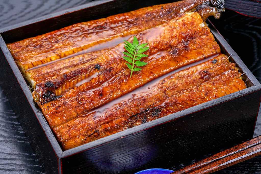 山田水産　うなぎ４匹セット