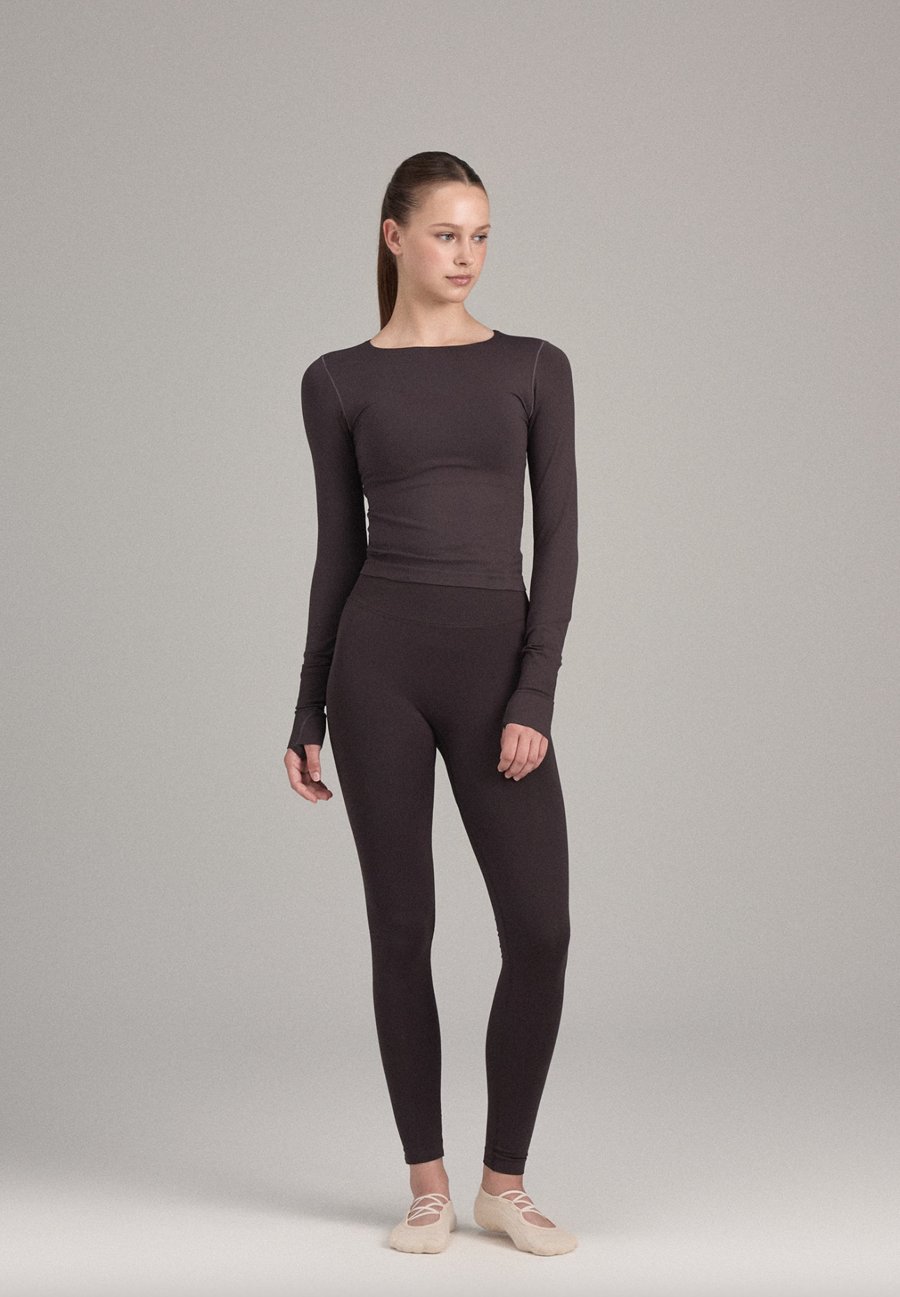TL062 CONTOUR LONG TOP BROWN SOLID サイズ: S/M