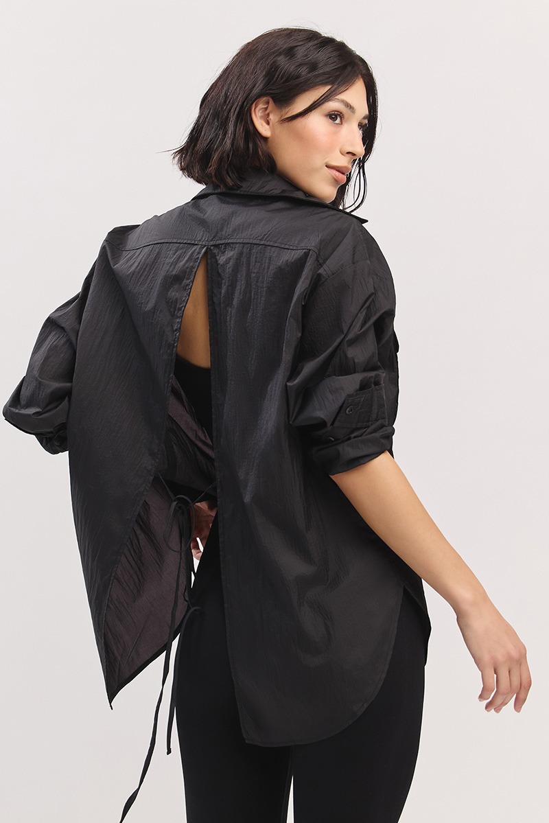 ST181 BACK SLIT SHIRT BLACK