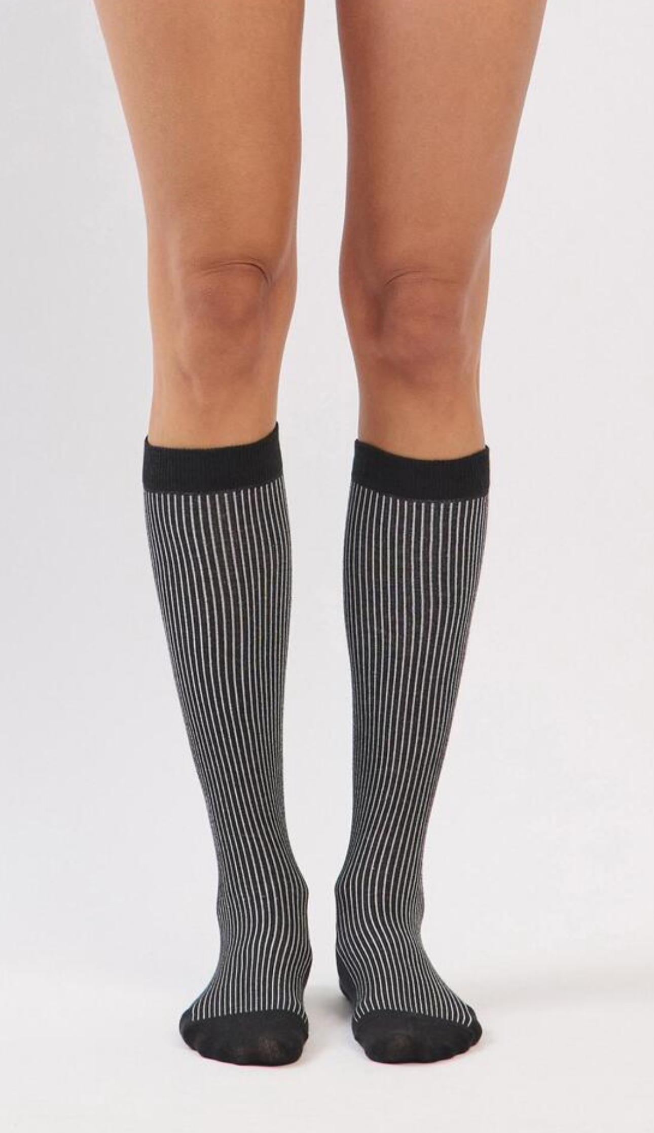 AS552 2-TONE RIBBED KNEE SOCKS BLACK