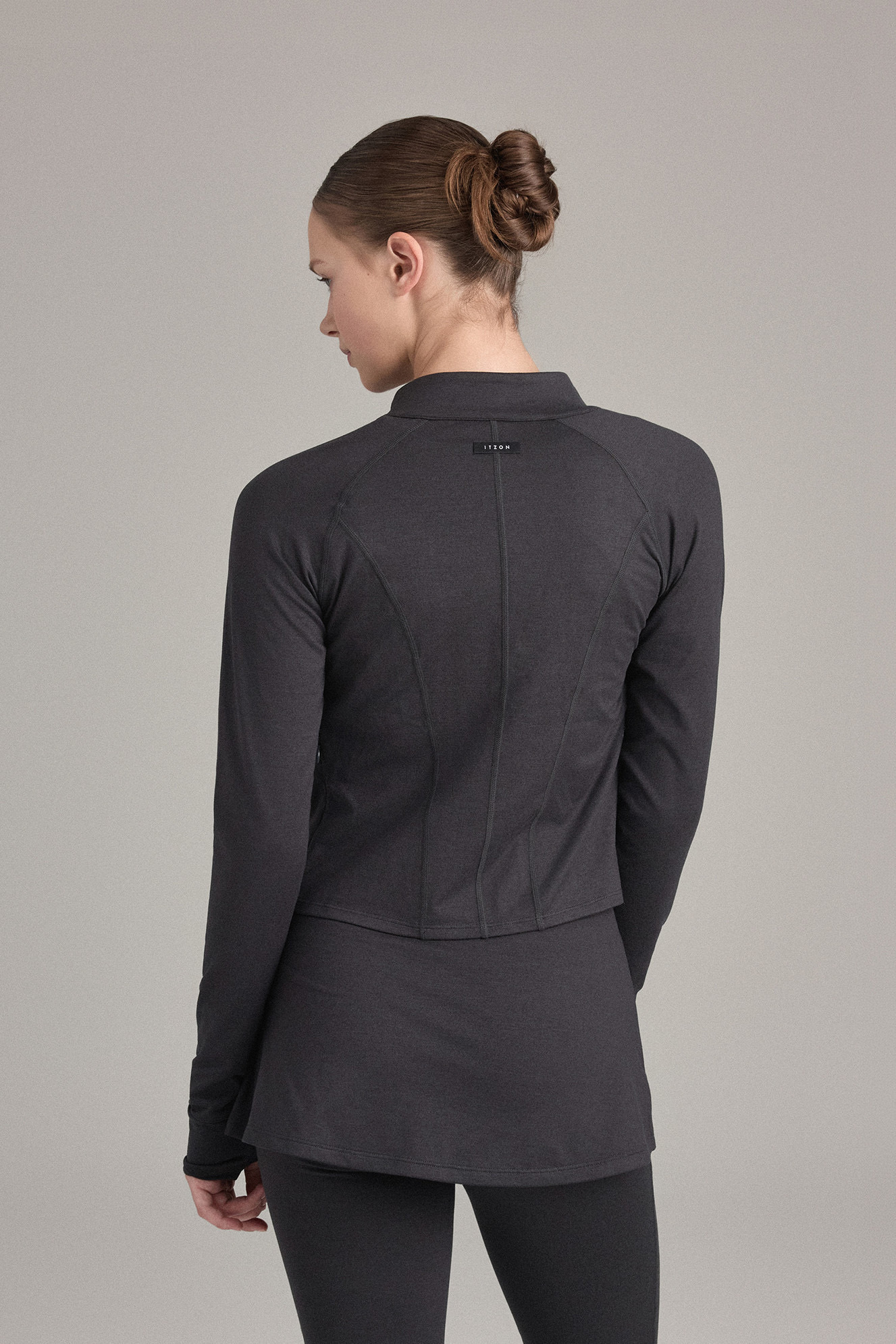 TZ064 MOTION JACKET CHARCOAL SOLID サイズ: SS