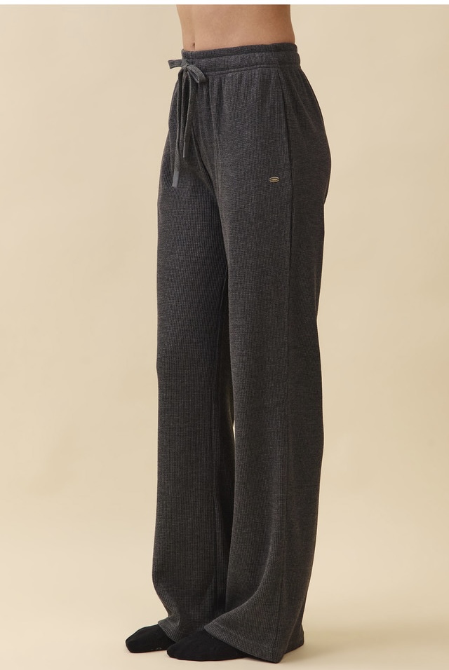 PJ483 WAFFLE LOUNGE PANTS CHARCOAL SOLID サイズ: S