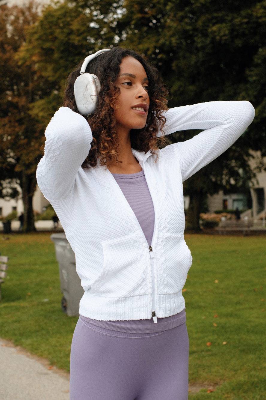 TZ151 SPONGE ZIP-UP WHITE サイズ: S/M