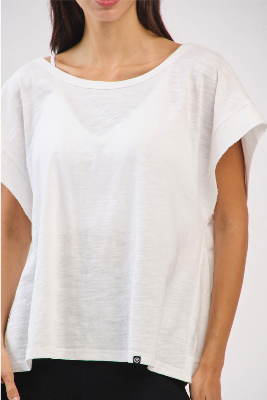 TS109 COVER-UP SLEEVELESS WHITE サイズ: ONESIZE