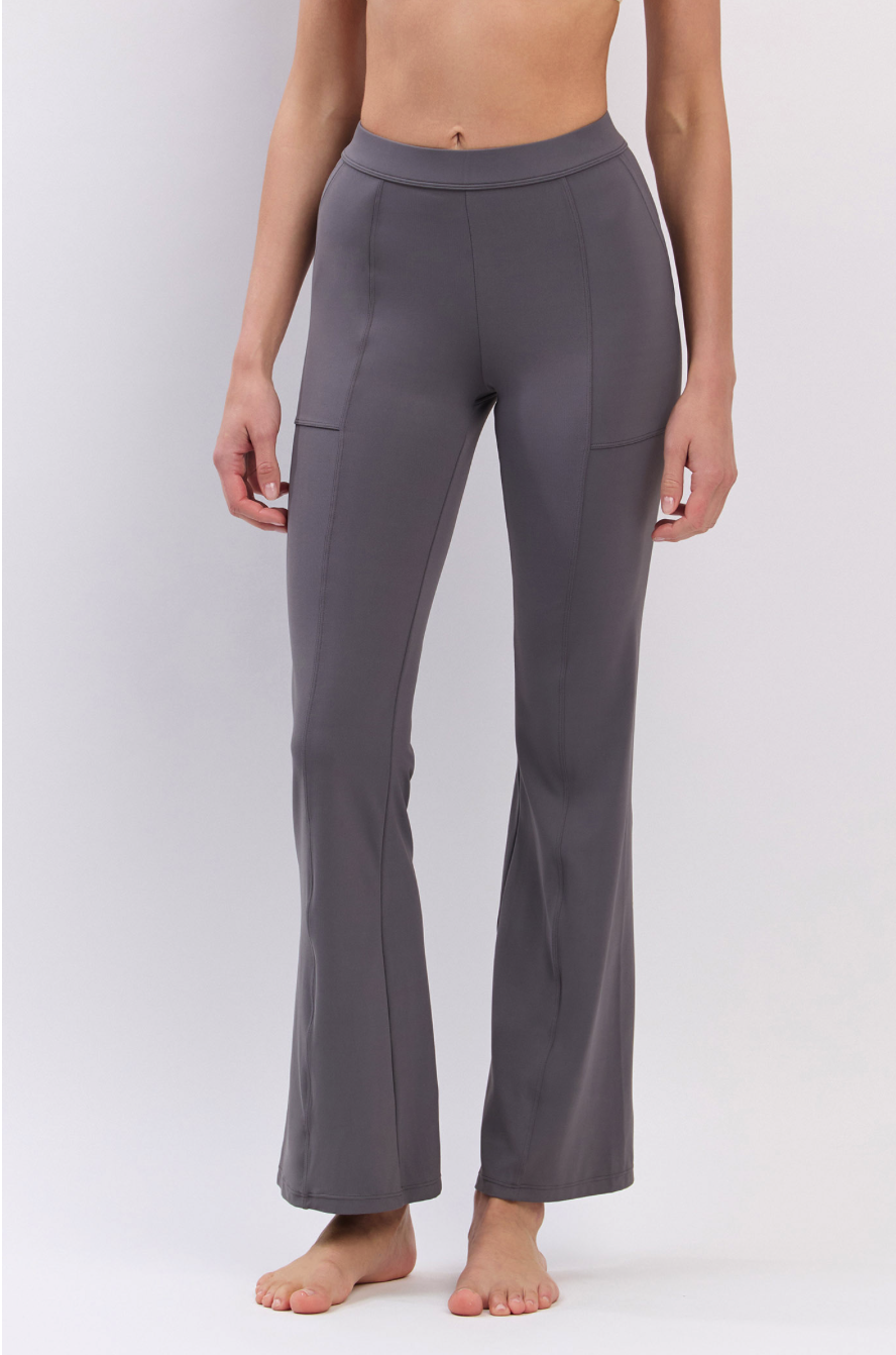 PL408 SLIT BOOT-CUT PANTS CHARCOAL サイズ: S/M