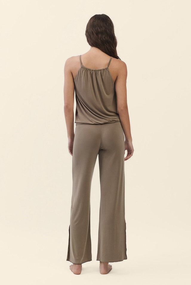 TT032 RELAX HALTER TANKTOP MILK CHOCOLATE  SOLID サイズ: SS