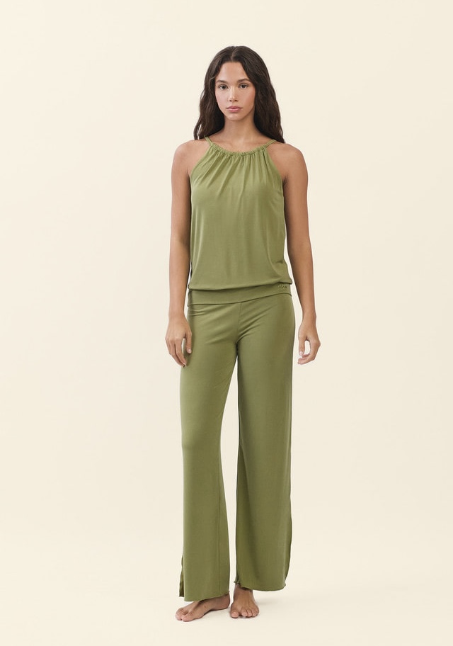 TT032 RELAX HALTER TANKTOP OLIVE SOLID サイズ: SS