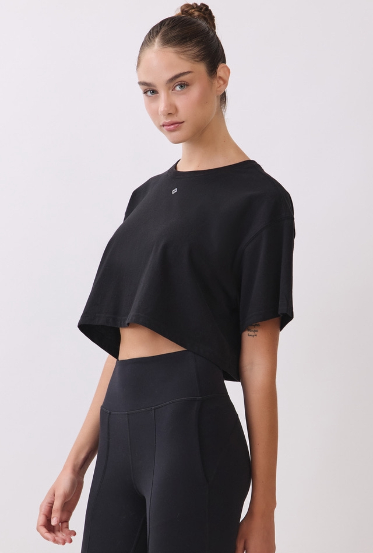 TS113 BRUSHED CROP T-SHIRT BLACK サイズ: F