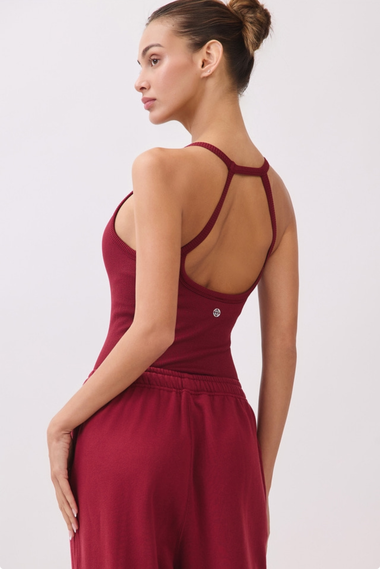 TT002 SIGNITURE HALTER TANK BURGUNDY サイズ: S/M