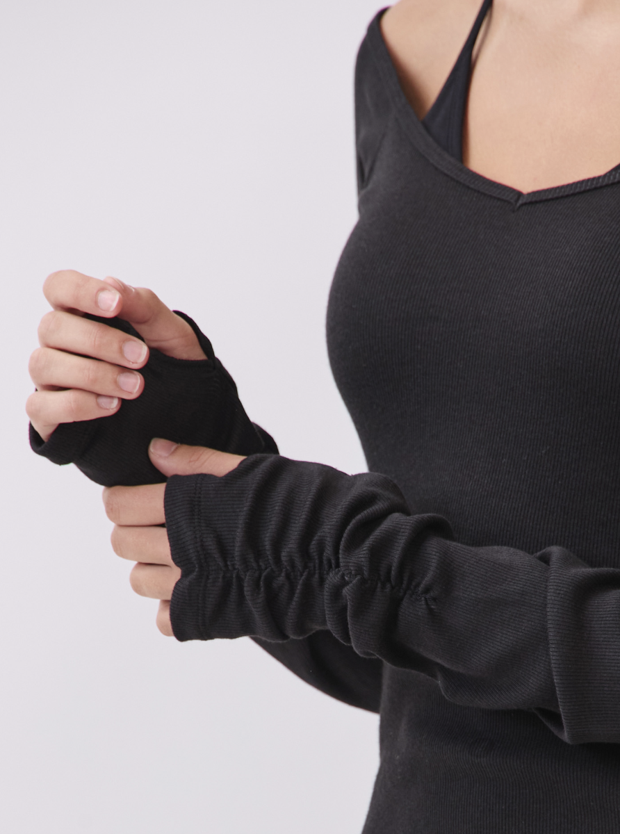 TL134 RIBBED L/SLEEVE T-SHIRT BLACK サイズ: S/M