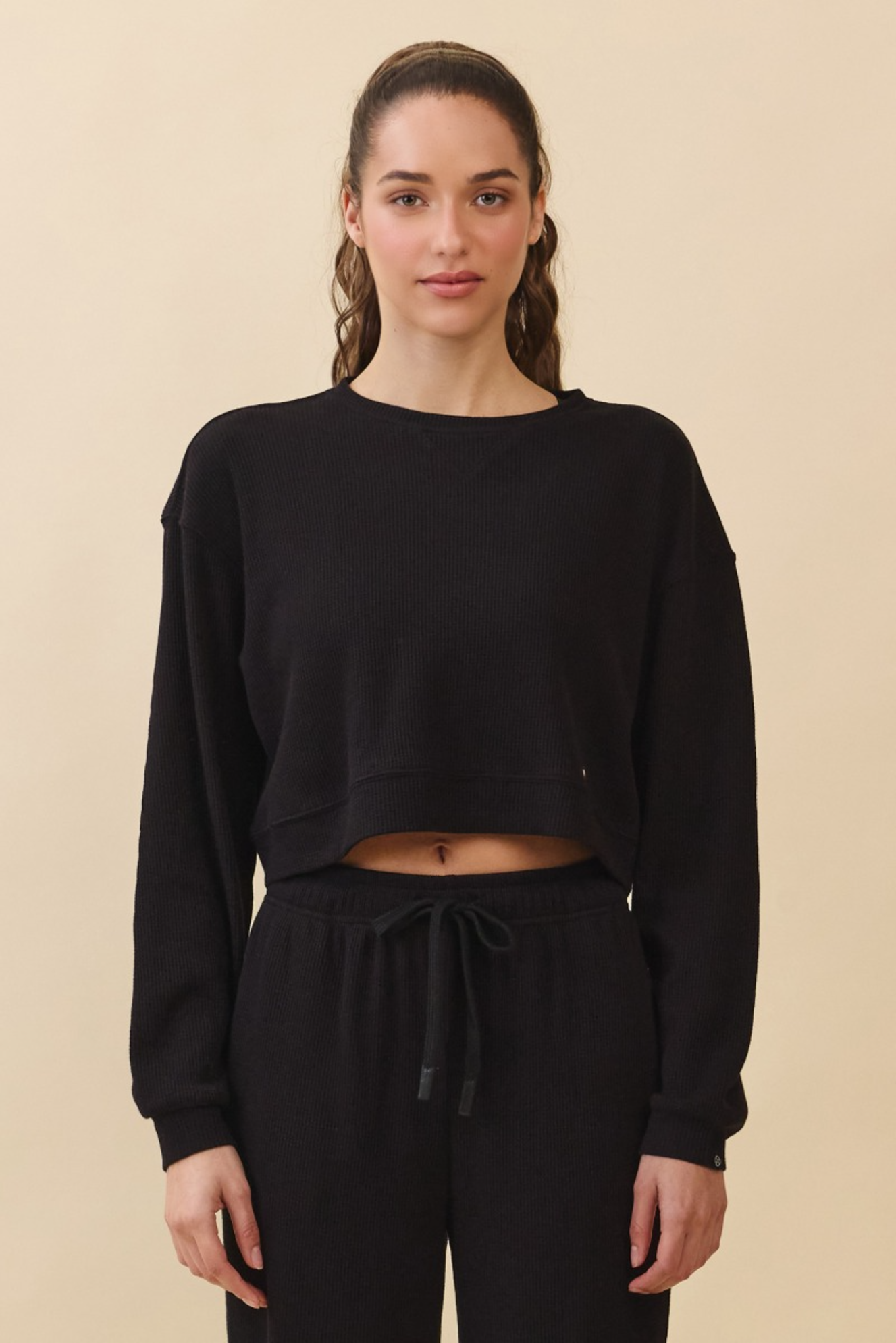 TL139 SOFT CROP WAFFLE LONG TEE BLACK SOILD
