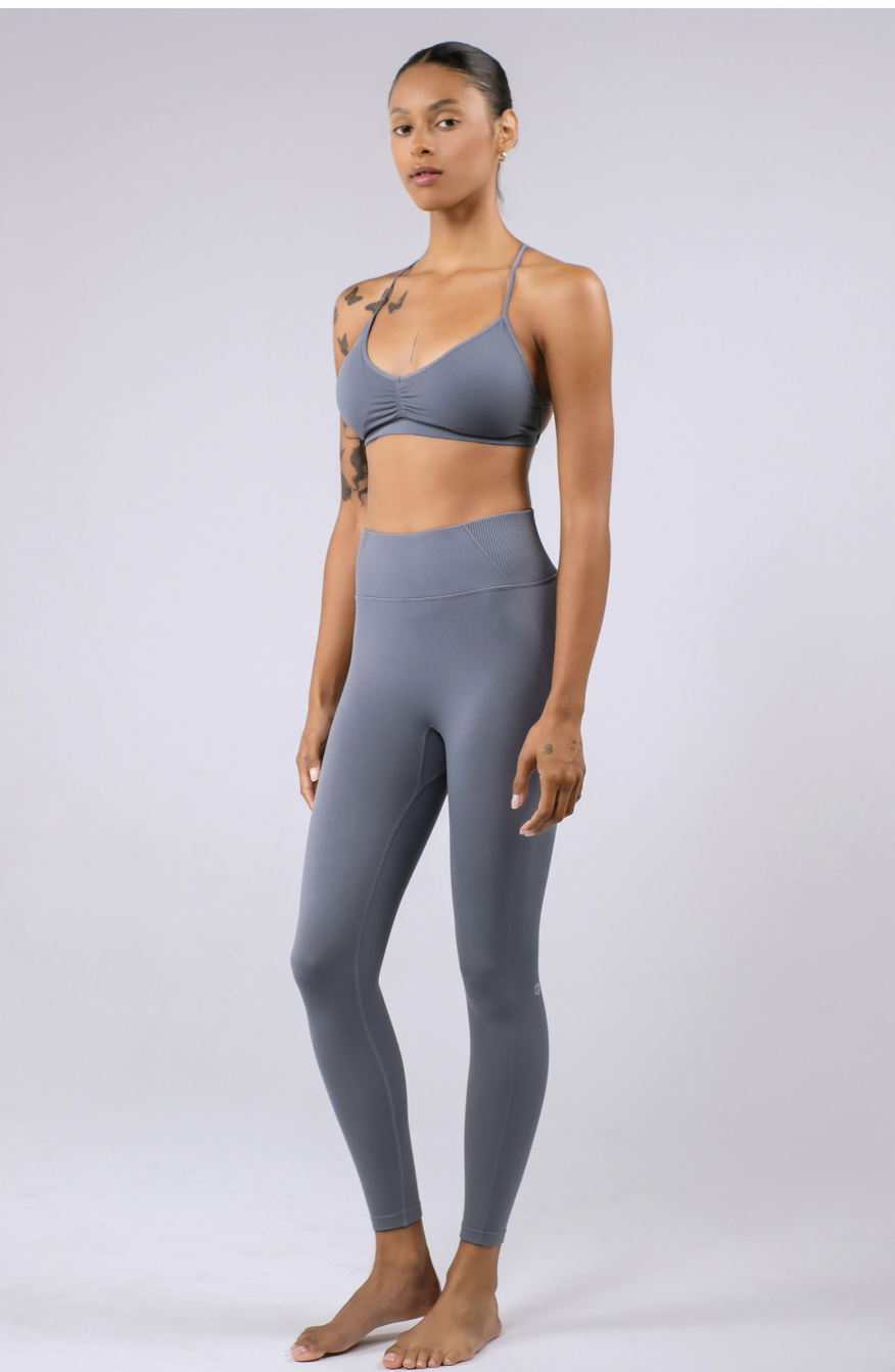 PL411 SEAMLESS LEGGINGS GRAY サイズ: S/M