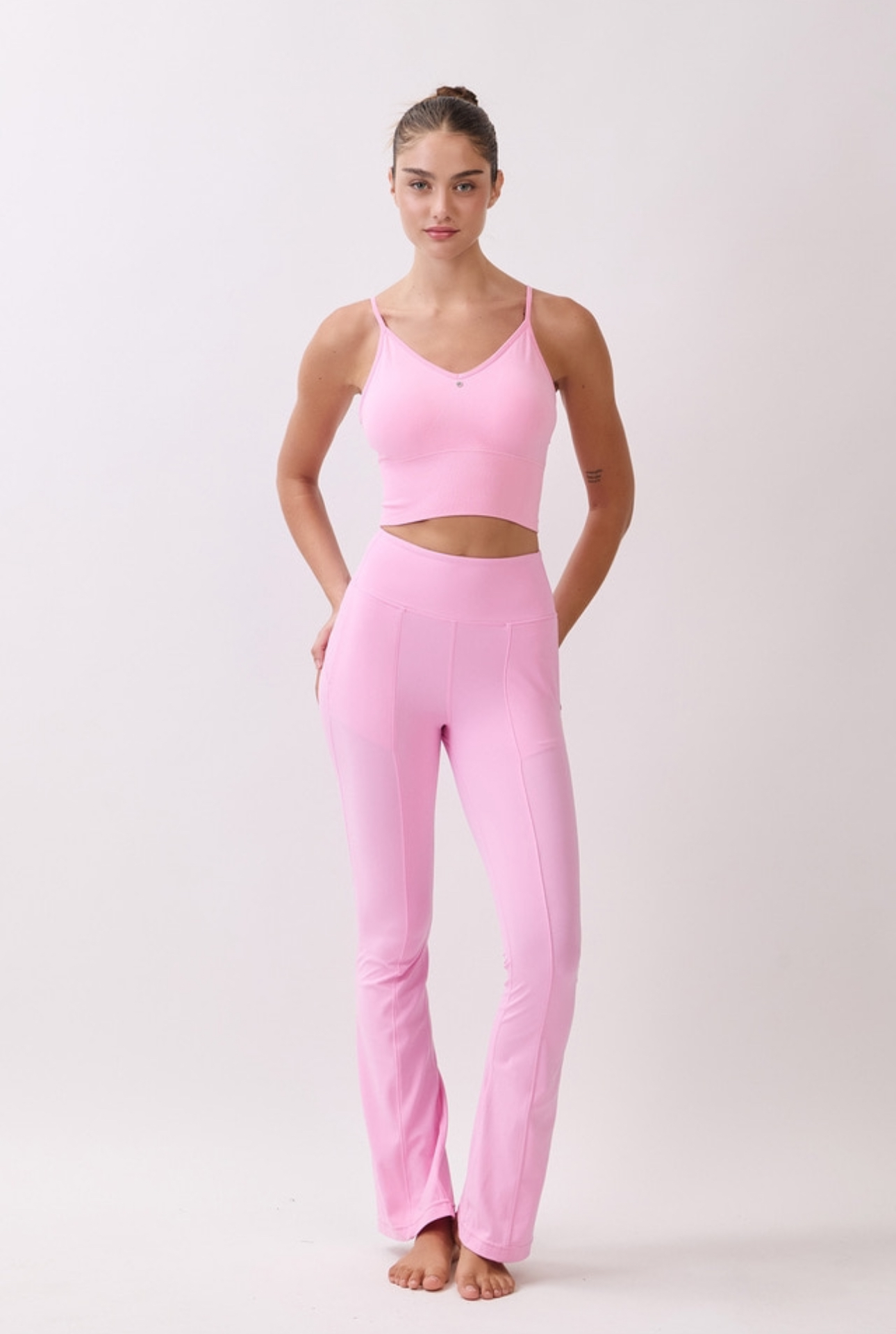 JK01 SIGNATURE BRATOP 2025 PINK サイズ: XS