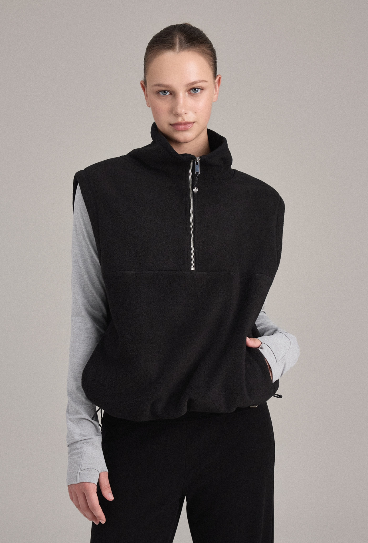 OV354 FLEECE VEST LAVENDER BLACK SOLID