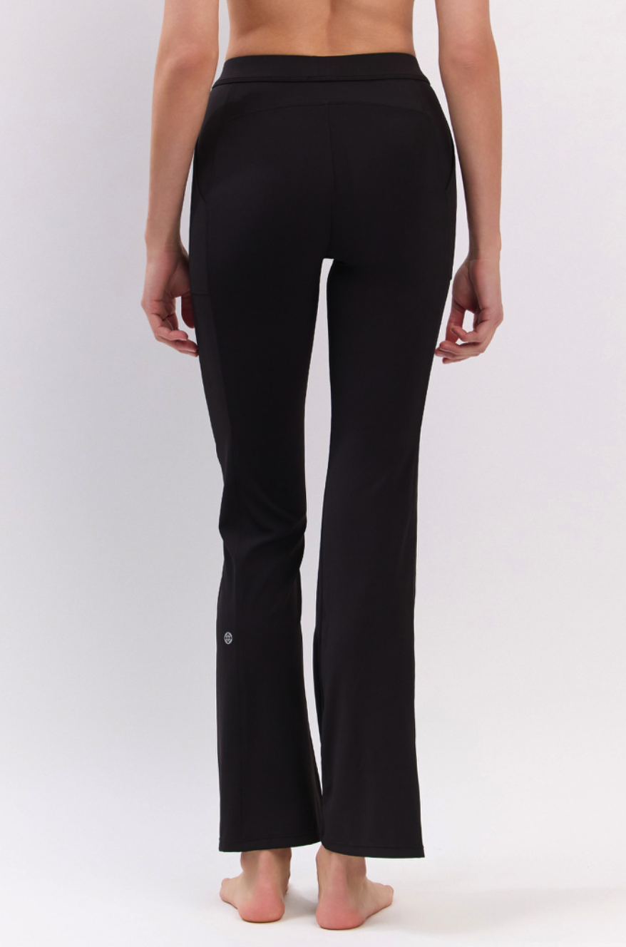 PL408 SLIT BOOT-CUT PANTS BLACK サイズ: S/M