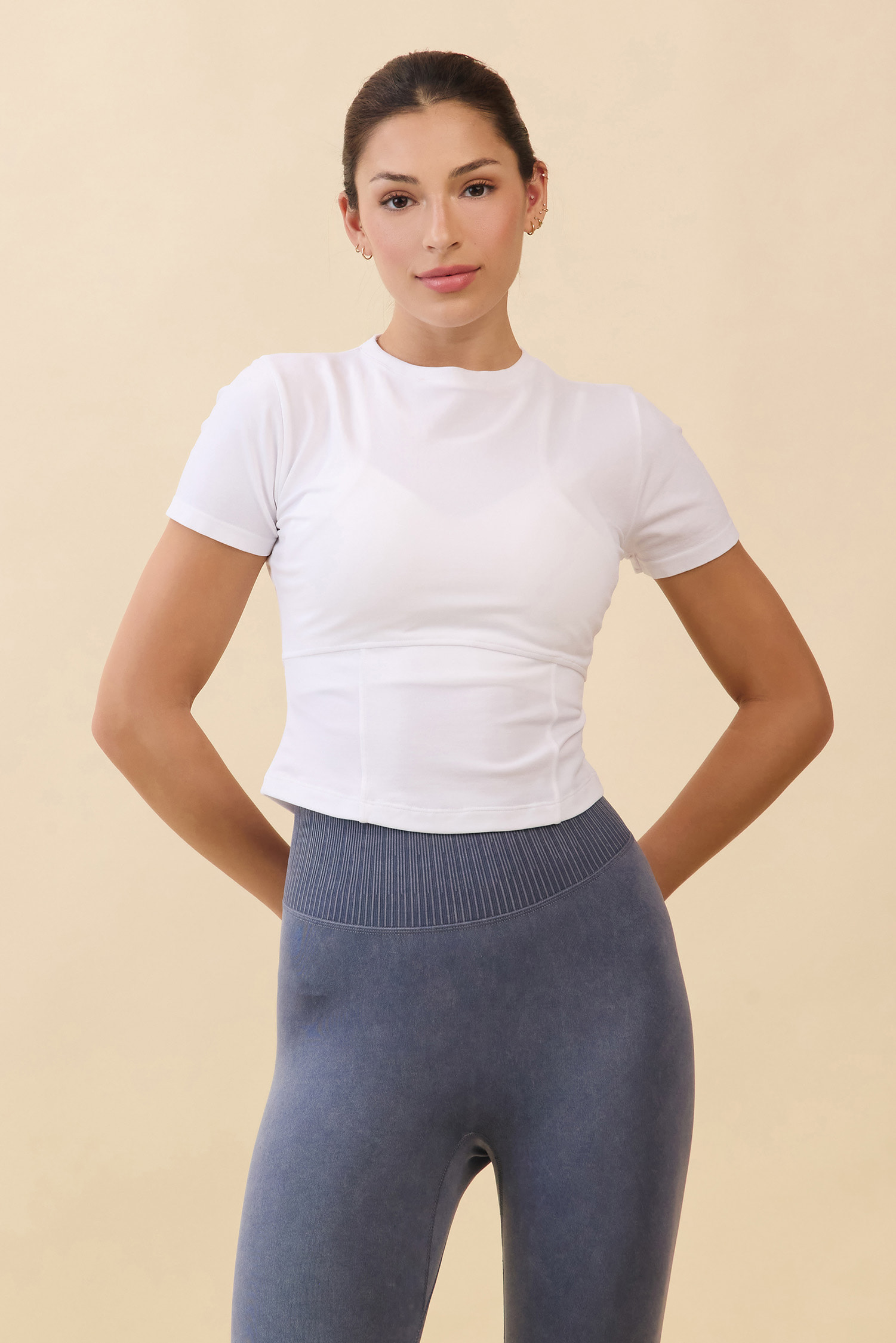 TS121 ESSENTIAL SLIM SHORT TEE WHITE SOLID