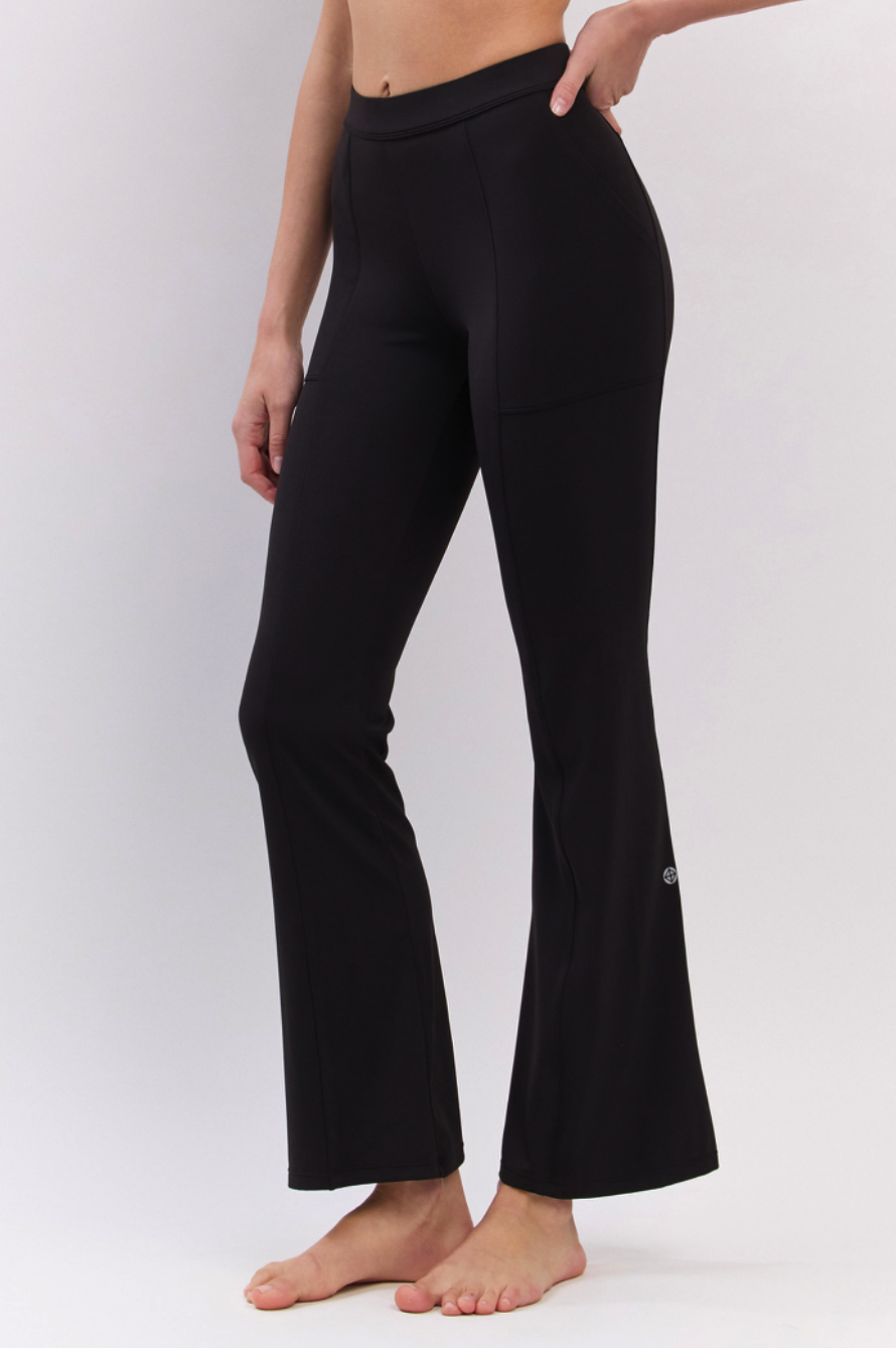 PL408 SLIT BOOT-CUT PANTS BLACK サイズ: S/M