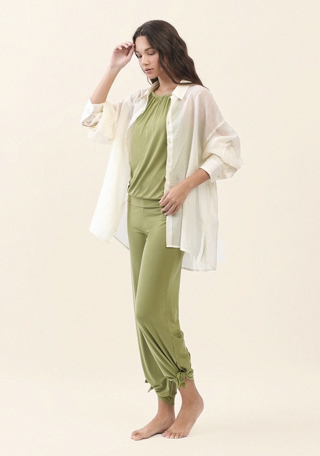 ST194 WRINKLED SLIT SHIRT L.YELLOW SOLID サイズ: F