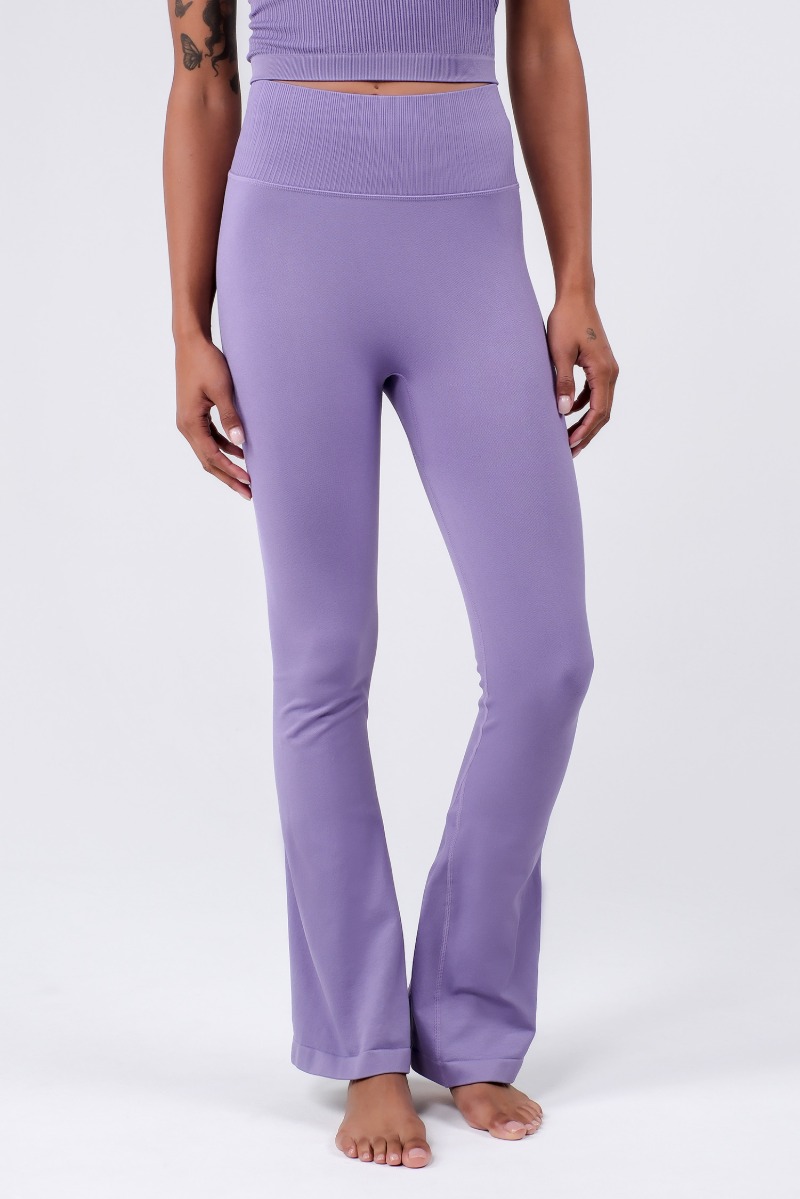 PL413 SEAMLESS FLARE-FIT LEGGINGS PURPLE