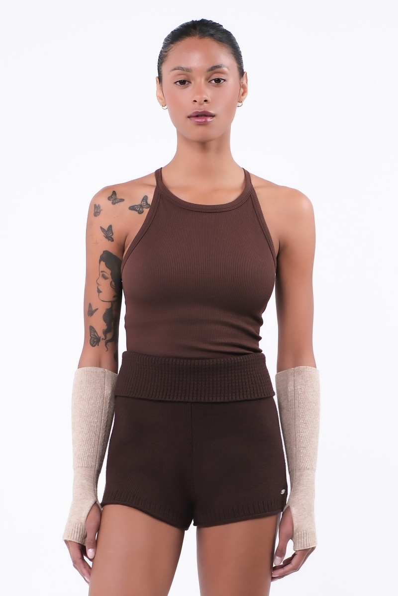 TT002 SIGNITURE HALTER TANK BROWN