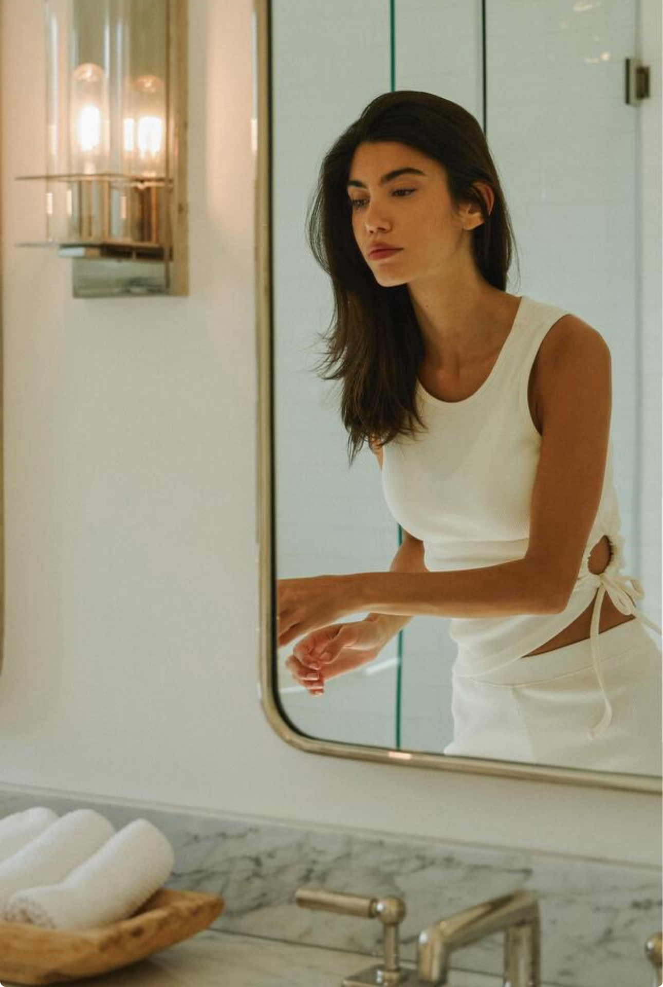 TT200 CUT-OUT SLEEVELESS IVORY サイズ: S/M