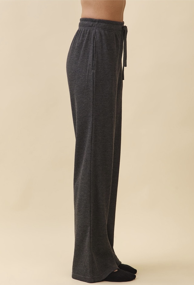 PJ483 WAFFLE LOUNGE PANTS CHARCOAL SOLID サイズ: S