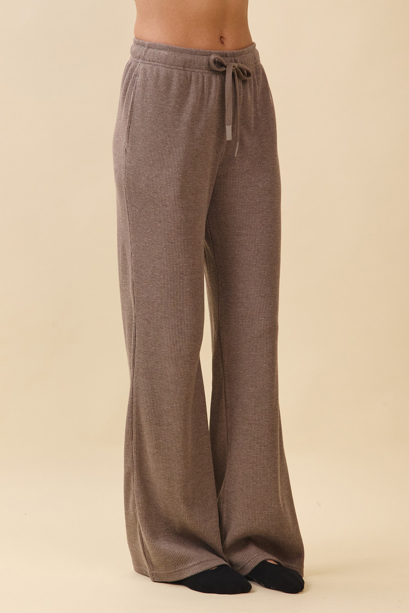 PJ483 WAFFLE LOUNGE PANTS BROWN SOLID
