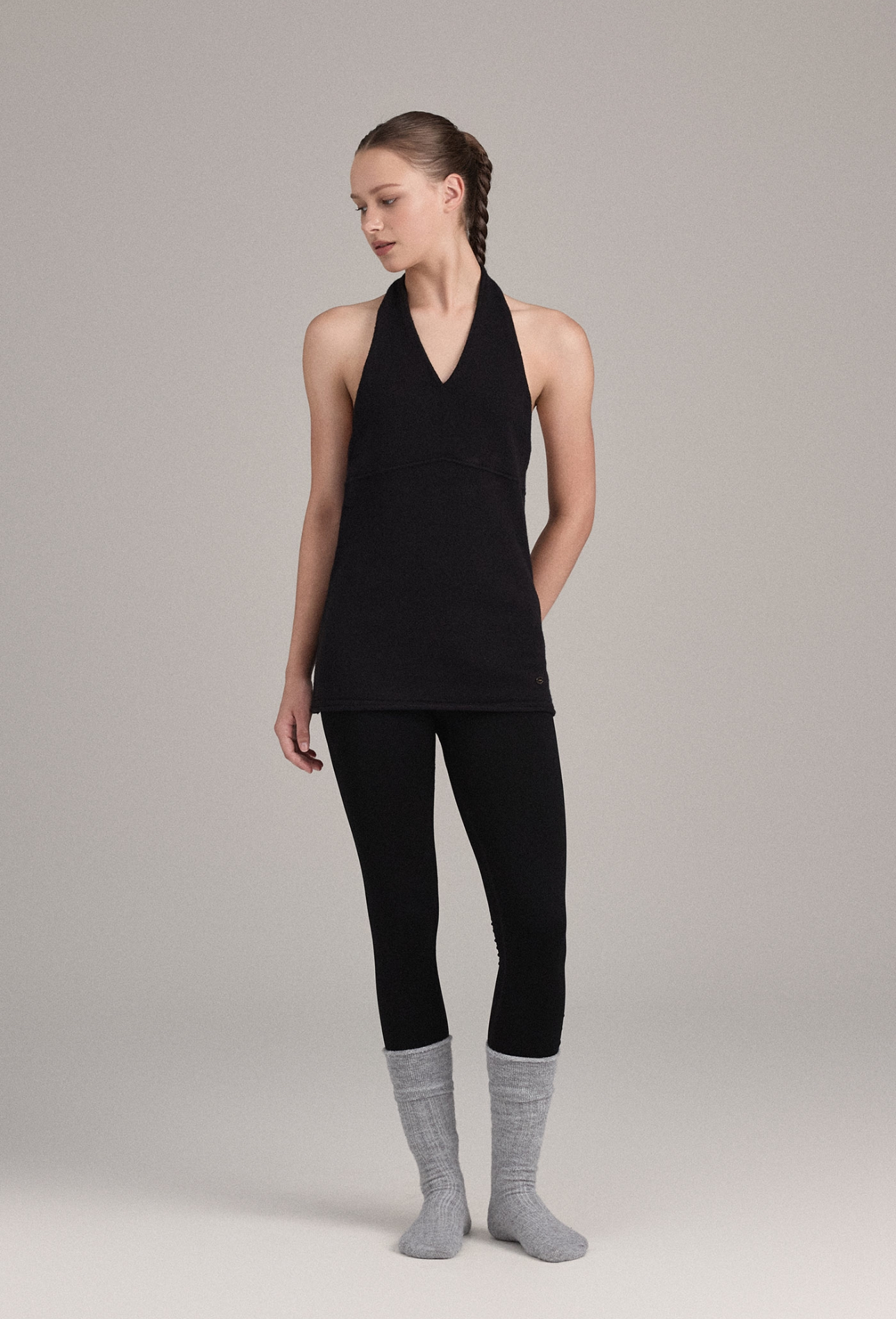 KT251 HALTER-NECK KNIT DRESS BLACK SOLID サイズ: F