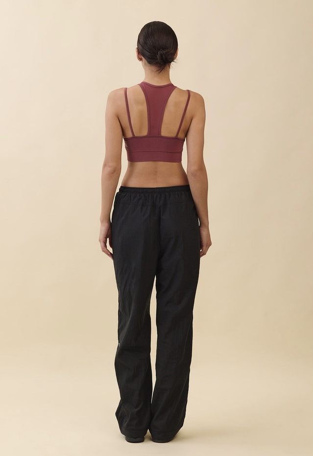 TB043 STIRA HIGH-TENSION BRATOP BURGUNDY SOLID サイズ: S/M