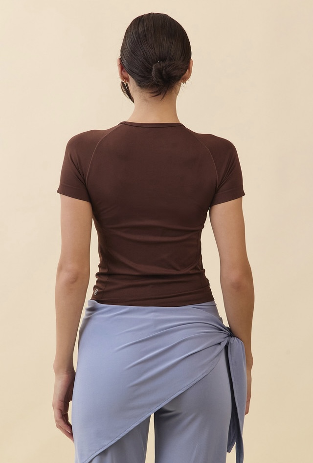 TS133 ALL-DAY SHORT TEE BROWN SOLID サイズ: S/M