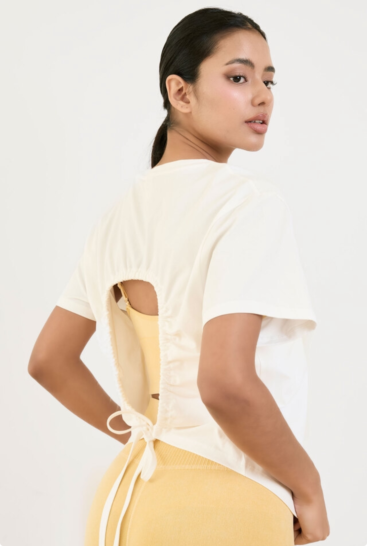 TS206 CUTOUT TWOWAY T-SHIRT IVORY サイズ: ONESIZE