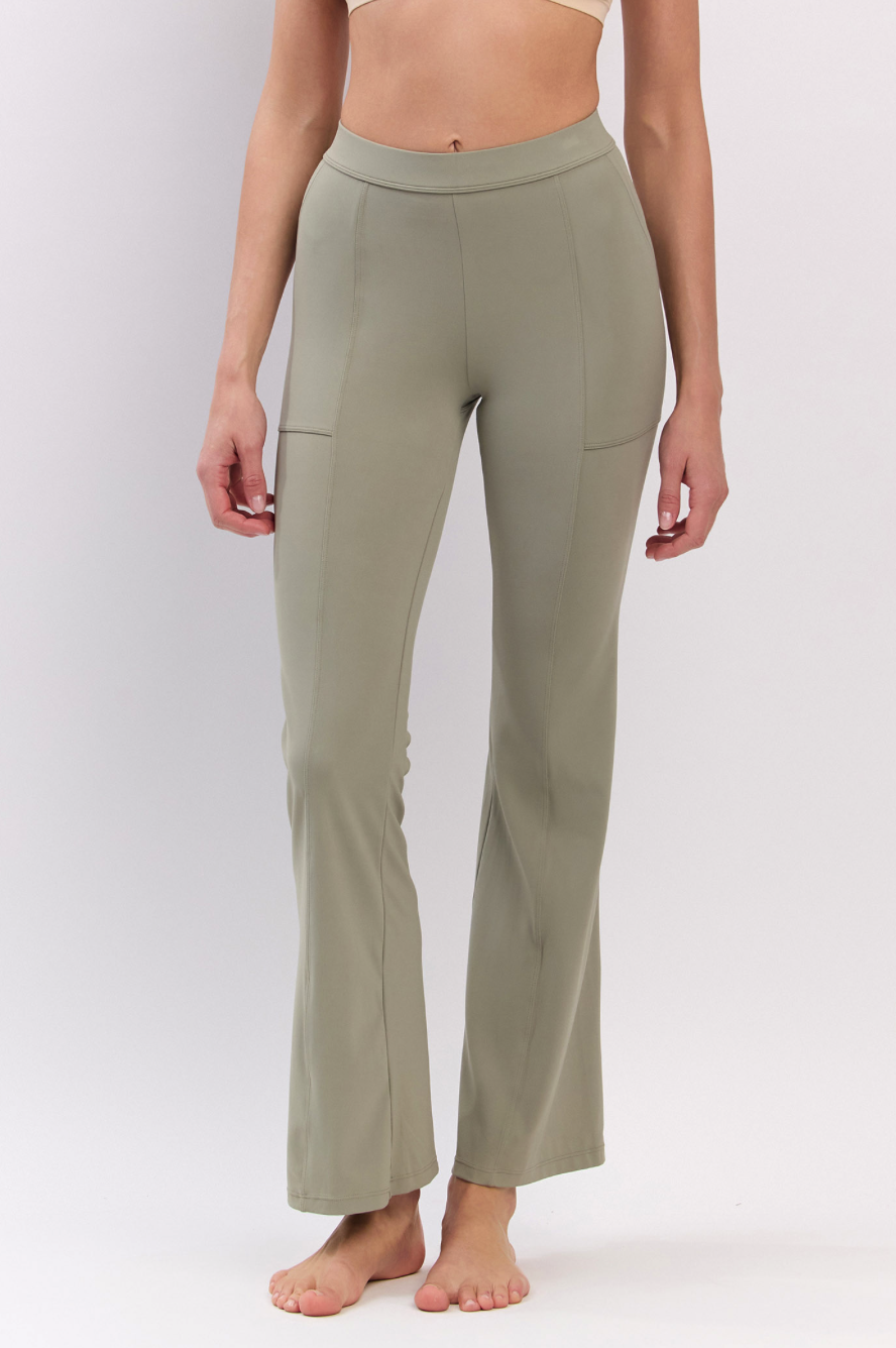 PL408 SLIT BOOT-CUT PANTS GRAY サイズ: S/M