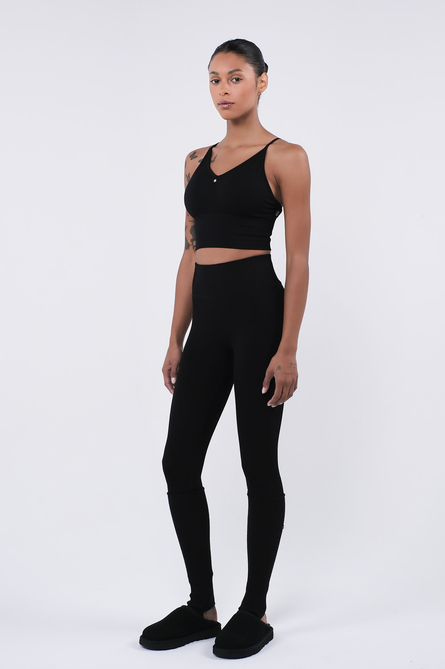 TB002 SEAMLESS BRATOP BLACK サイズ: S/M