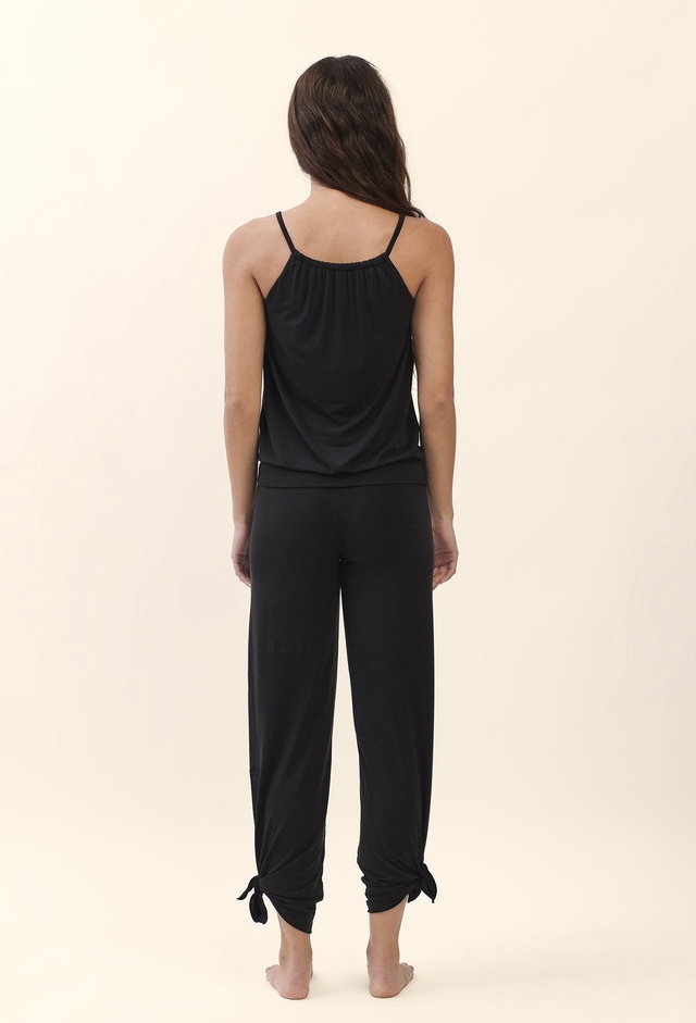 TT032 RELAX HALTER TANKTOP BLACK SOLID サイズ: SS