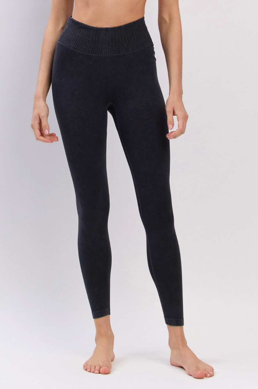 PL074 BLISS LEGGINGS BLACK FADE サイズ: S/M