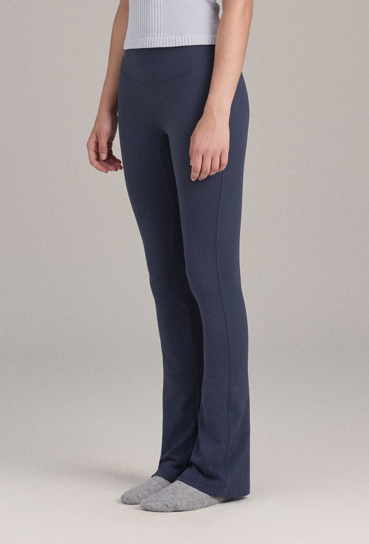 PL416 JERSEY FLARE-FIT LEGGINGS(LONG) D.GRAYSOLID サイズ: S/M