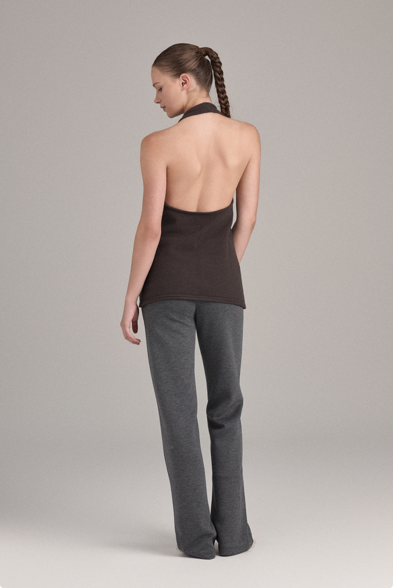 KT251 HALTER-NECK KNIT DRESS BROWN SOLID サイズ: F