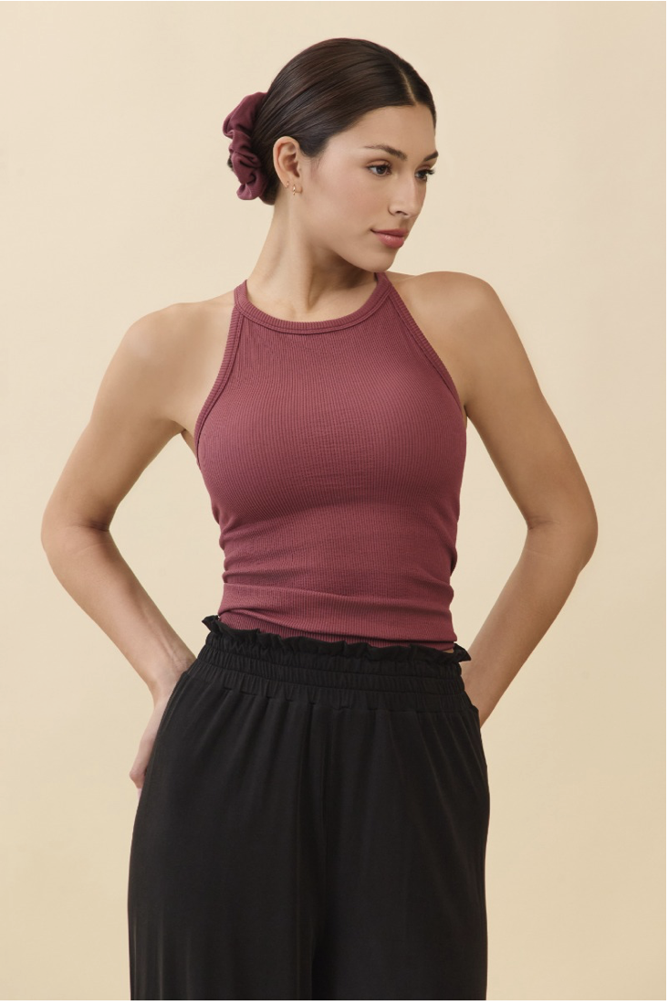 TT002 SIGNITURE HALTER TANK BURGUNDY SOLID