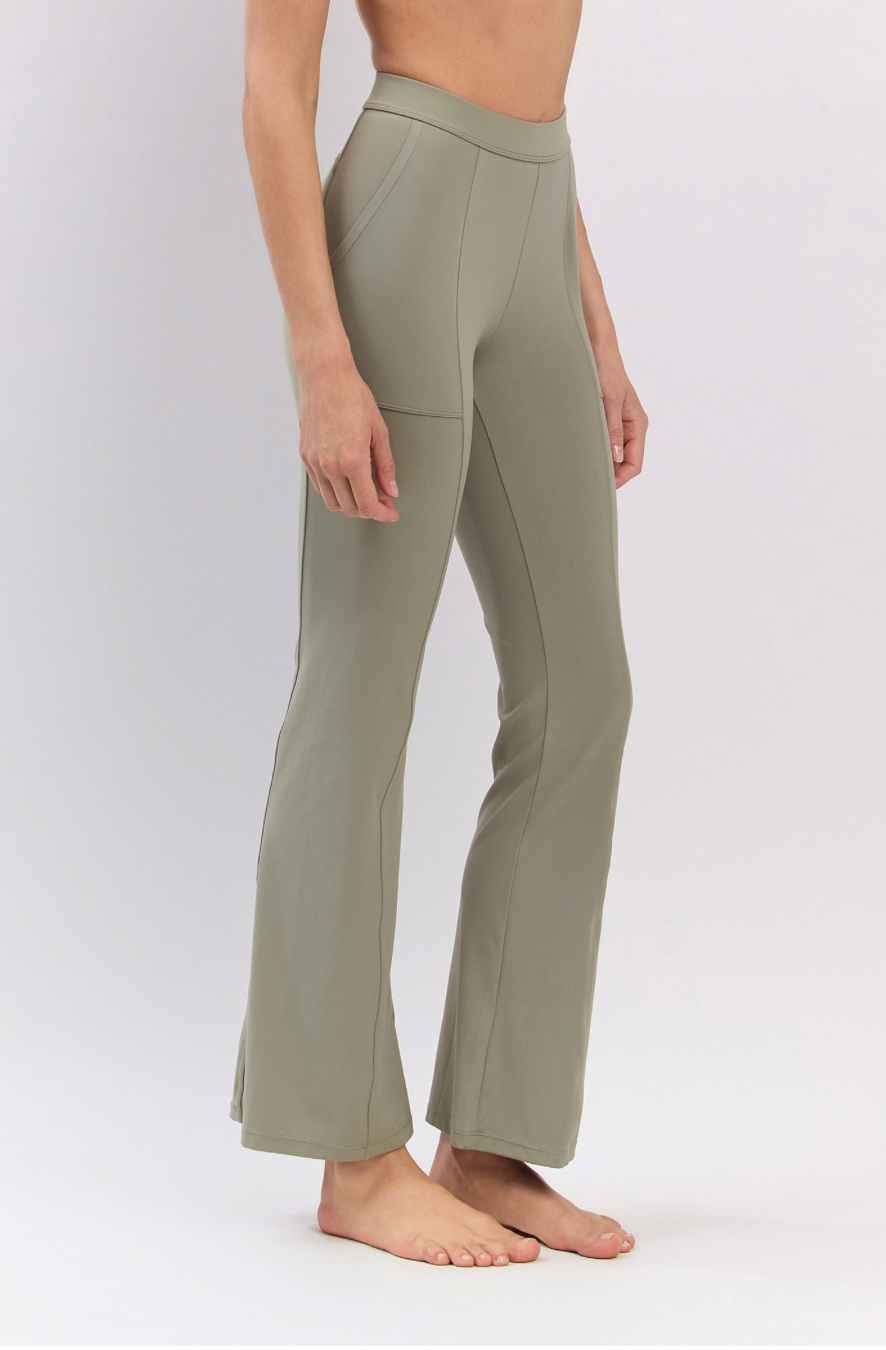 PL408 SLIT BOOT-CUT PANTS GRAY サイズ: S/M